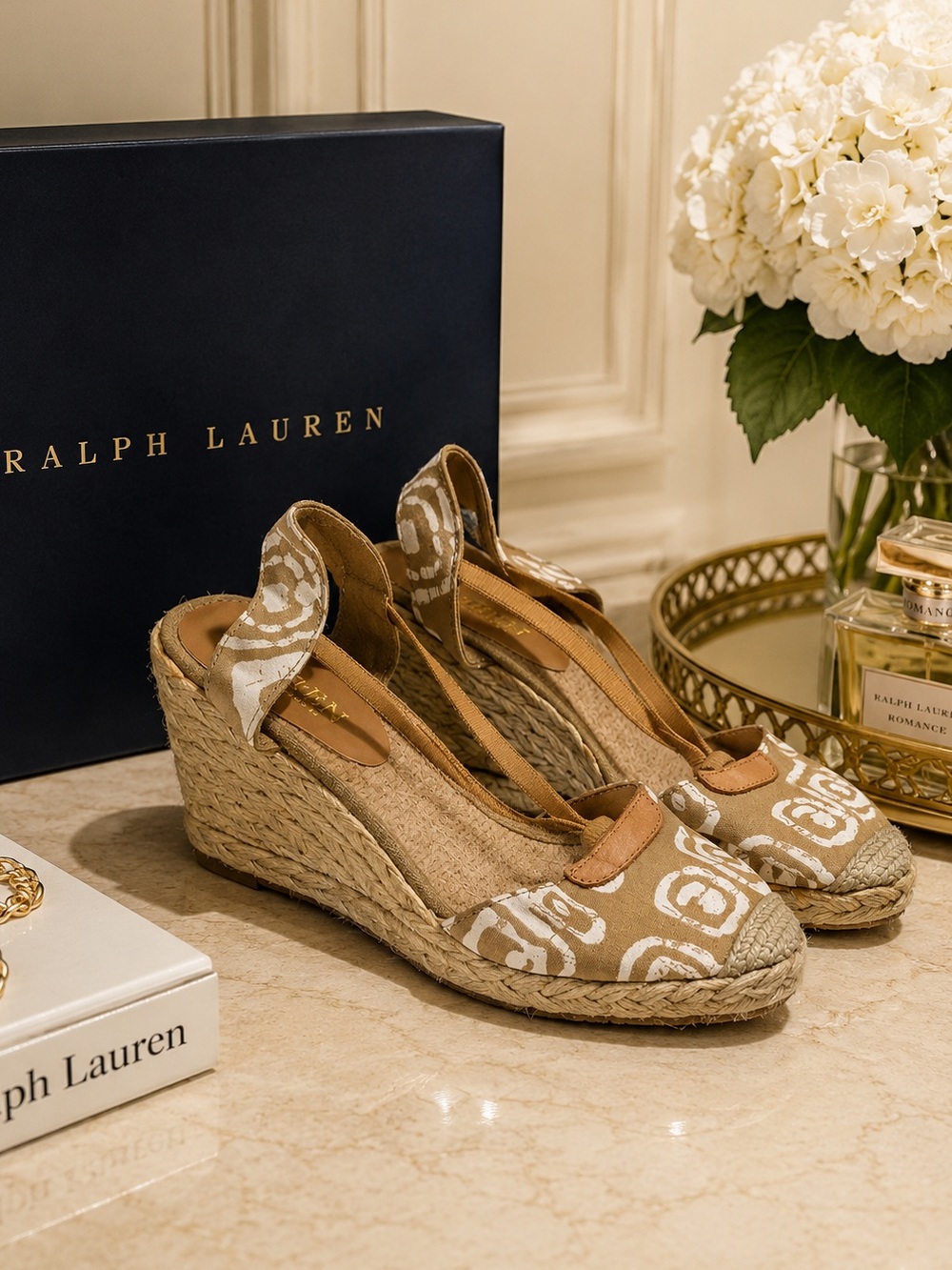 Lauren Ralph Lauren Tan White Batik Print Espadrille Wedge Sandals Size 6.5